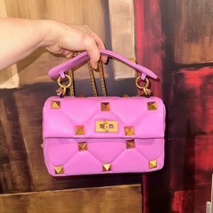 Pink crossbody handbag